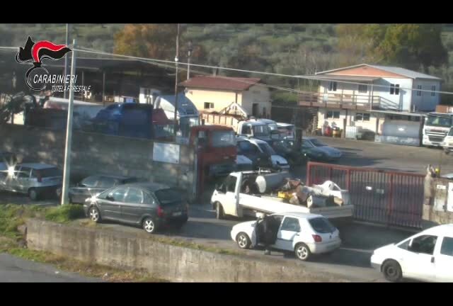 Traffico rifiuti, 61 indagati a Cosenza