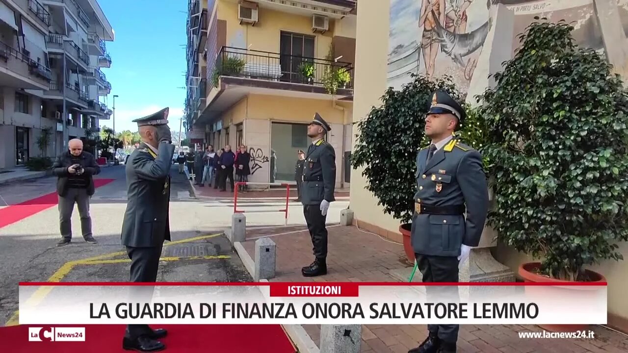 La Guardia di Finanza onora Salvatore Lemmo