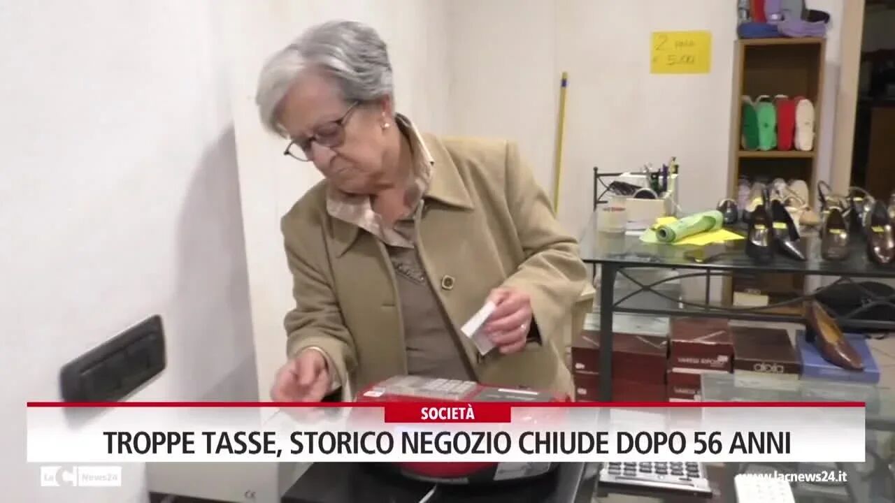 Troppe tasse, storico negozio chiude dopo 56 anni