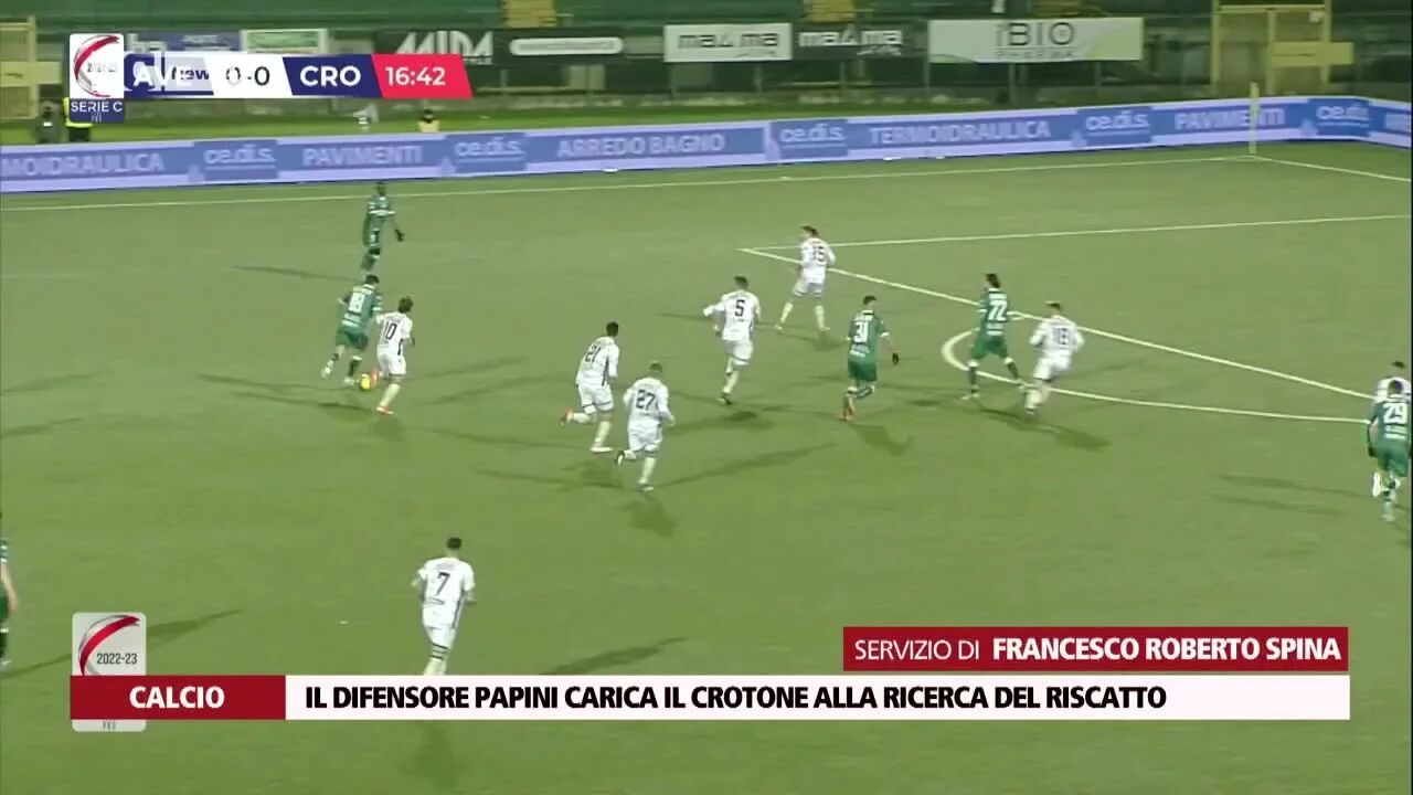 Il difensore Papini carica il Crotone alla ricerca del riscatto