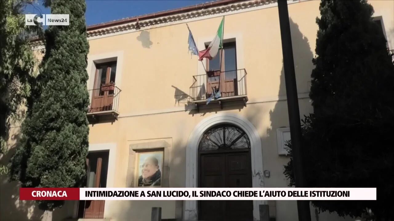 Intimidazione a San Lucido, il sindaco chiede l’aiuto delle istituzioni