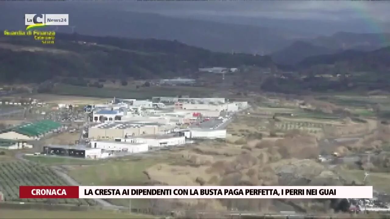 La cresta ai dipendenti con la busta paga perfetta, i Perri nei guai