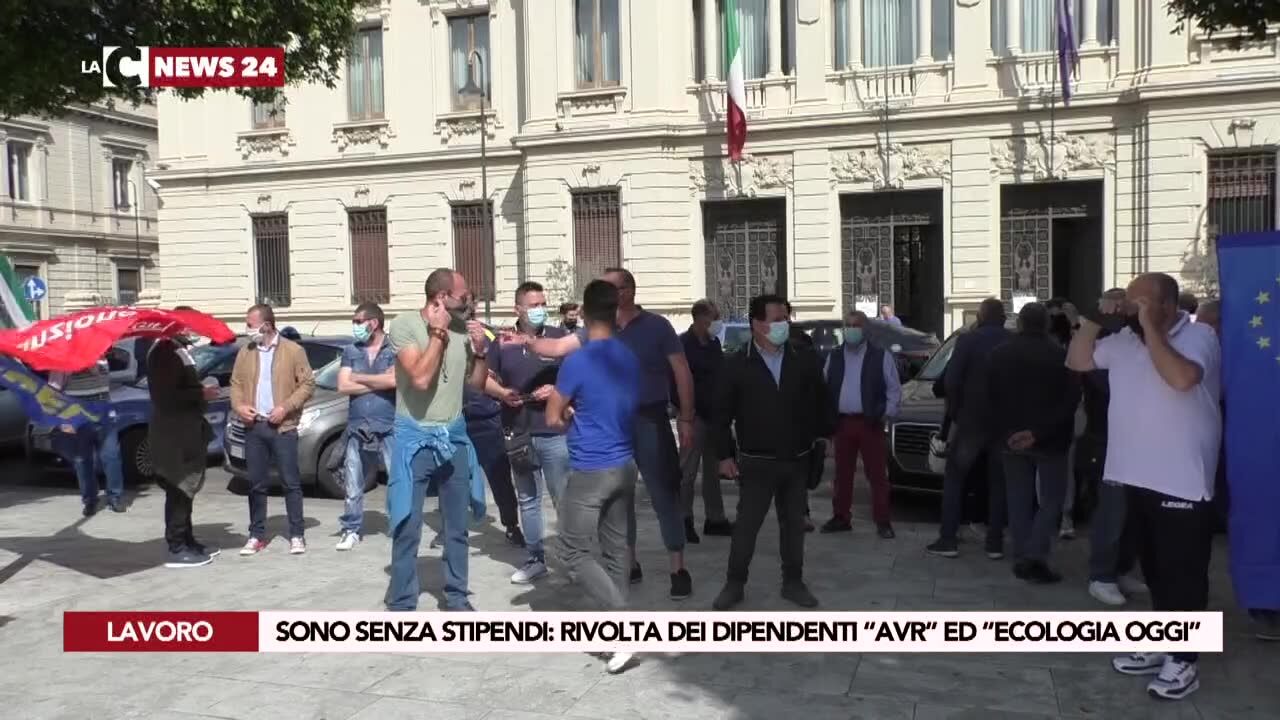 Sono senza stipendi rivolta dei dipendenti “Avr” ed “Ecologia oggi”