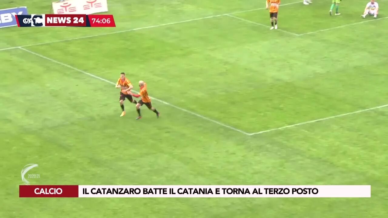Il Catanzaro batte il Catania e torna al terzo posto