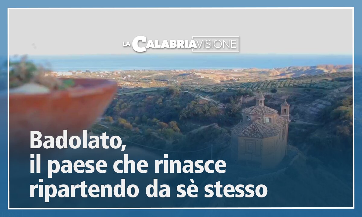 Badolato, da paese abbandonato a oasi di felicità: da vent’anni accoglie chi vuole assaporare la vita lentamente