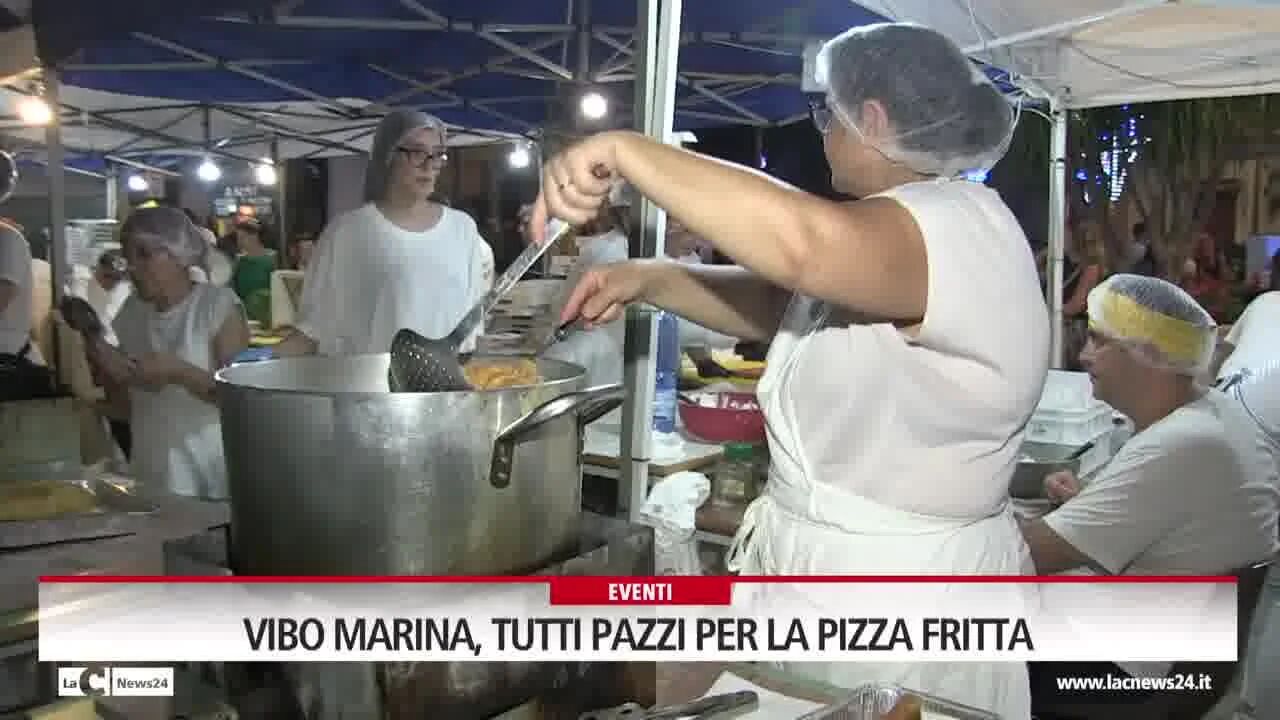 Vibo Marina, tutti pazzi per la pizza fritta