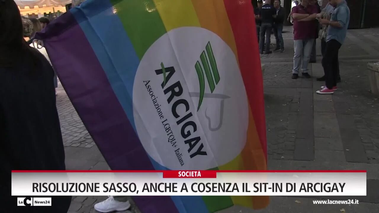 Risoluzione Sasso, anche a Cosenza il sit-in di arcigay