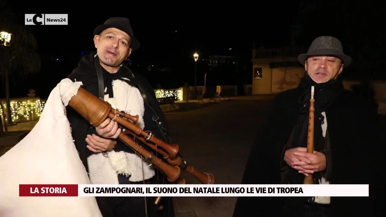 Gli zampognari, il suono del Natale lungo le vie di Tropea