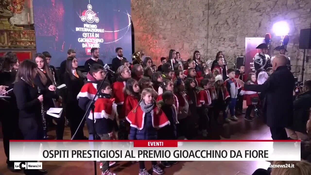Scienza, cultura e spettacolo sfilano al Premio internazionale di San Giovanni in Fiore: tutti i riconoscimenti
