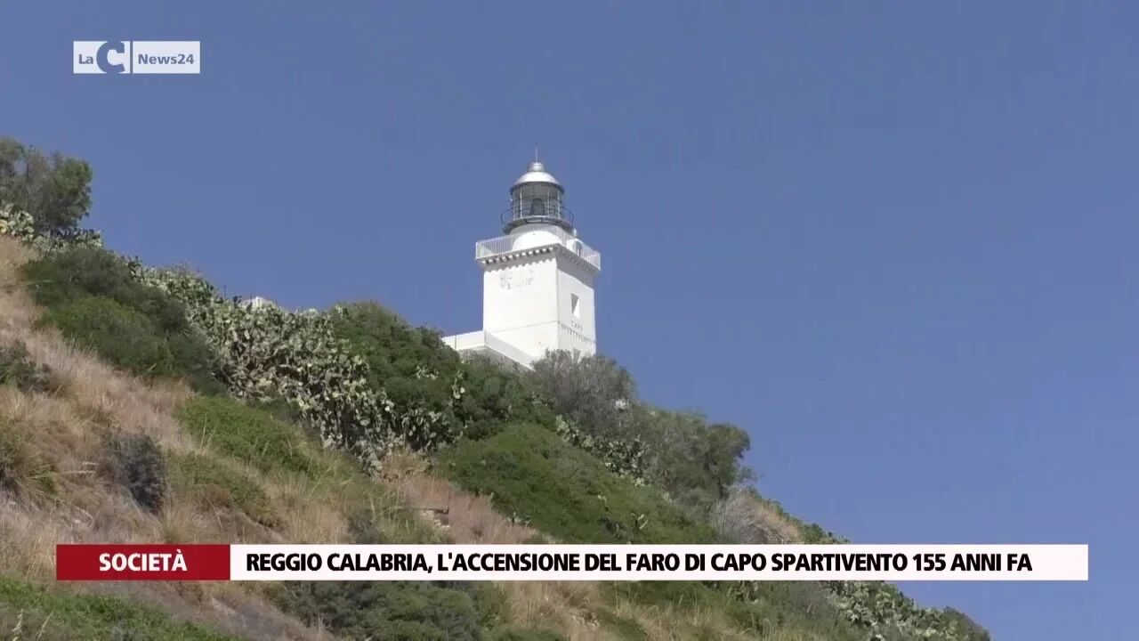 Reggio Calabria, l'accensione del faro di Capo Spartivento 155 anni fa