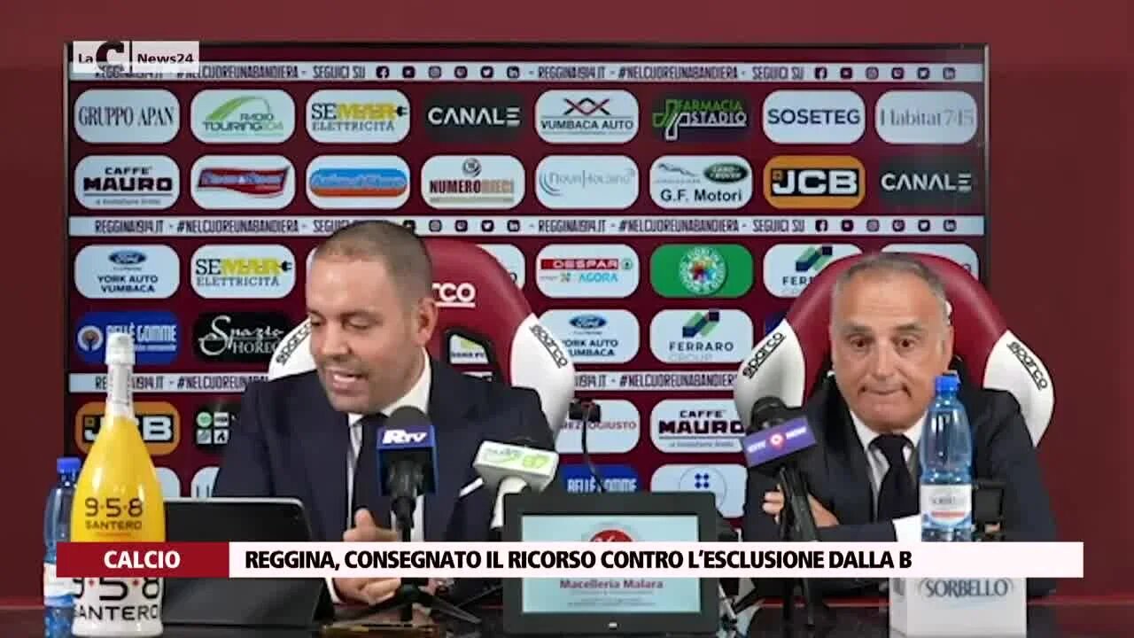 Reggina, consegnato il ricorso contro l’esclusione dalla B