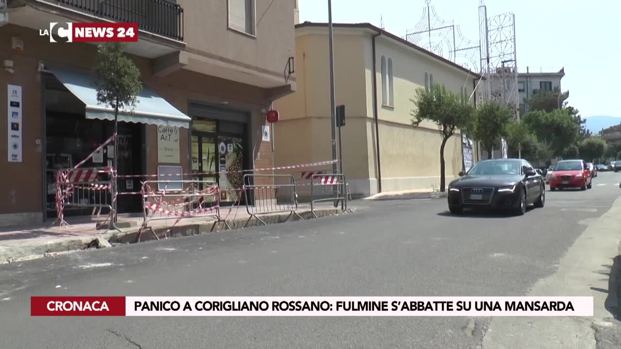 Panico a Corigliano Rossano: fulmine s’abbatte su una mansarda