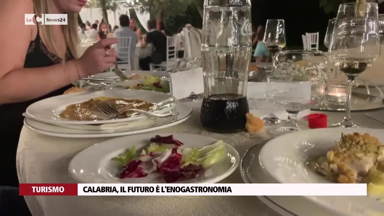 Calabria, il futuro è l’enogastronomia