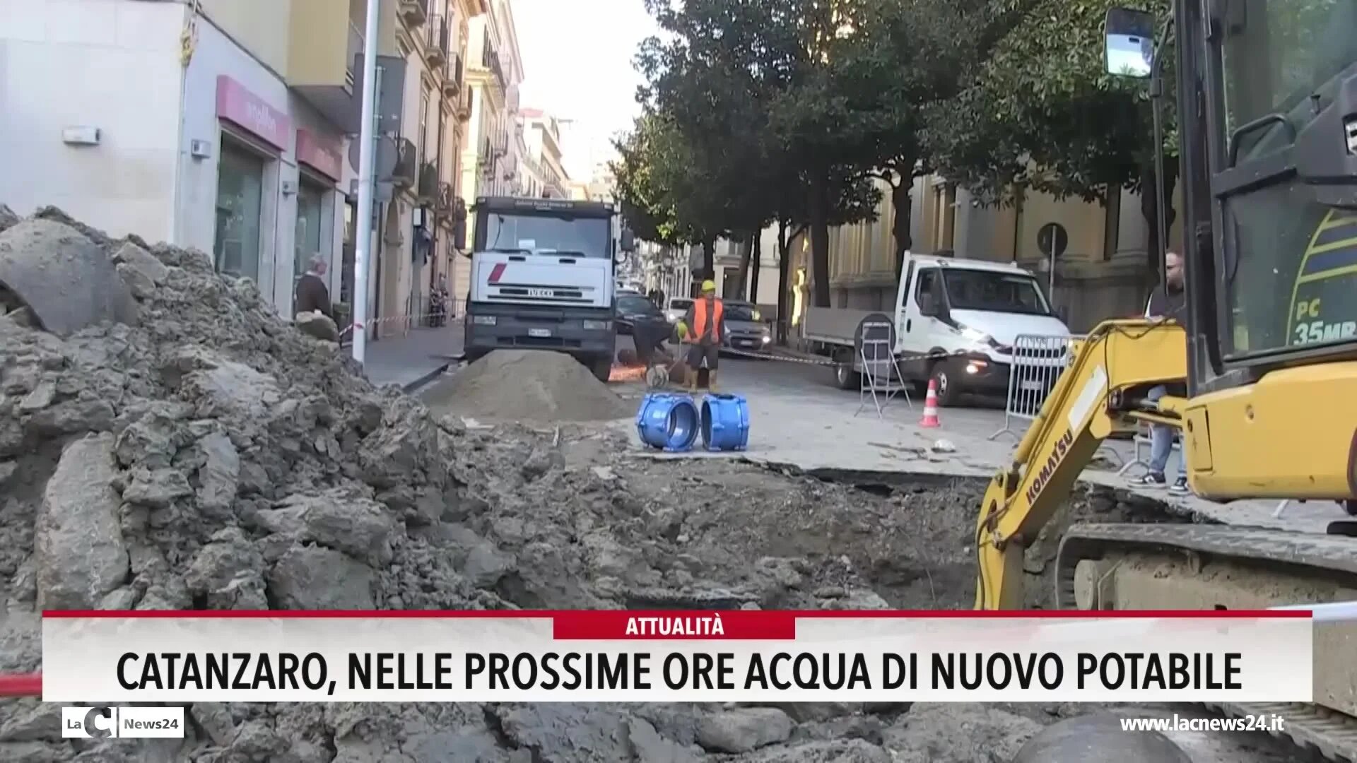 Acqua inquinata in pieno centro a Catanzaro