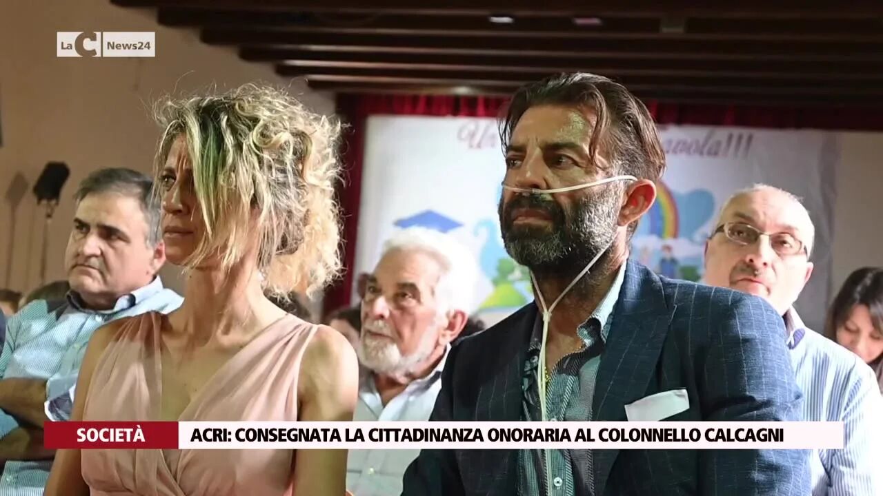 Acri: consegnata la cittadinanza onoraria al colonnello Calcagni