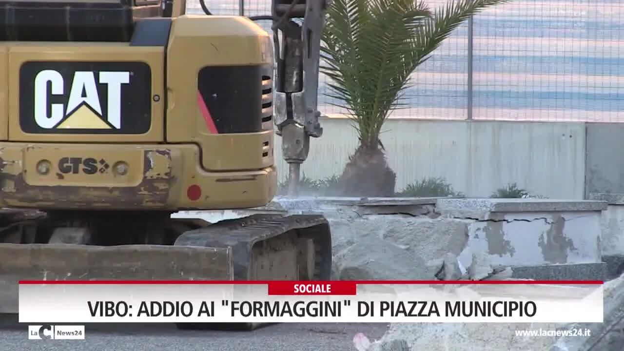 Vibo, addio ai "formaggini" di piazza Municipio
