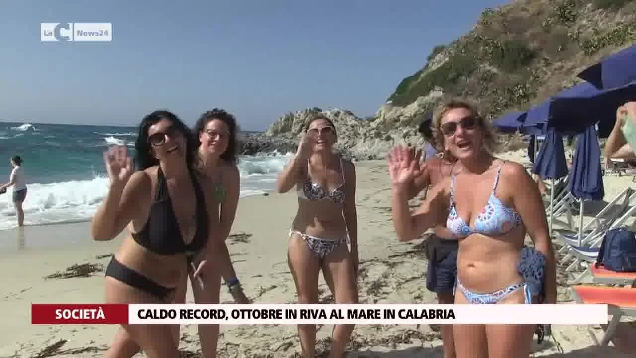 Caldo record, ottobre in riva al mare in Calabria