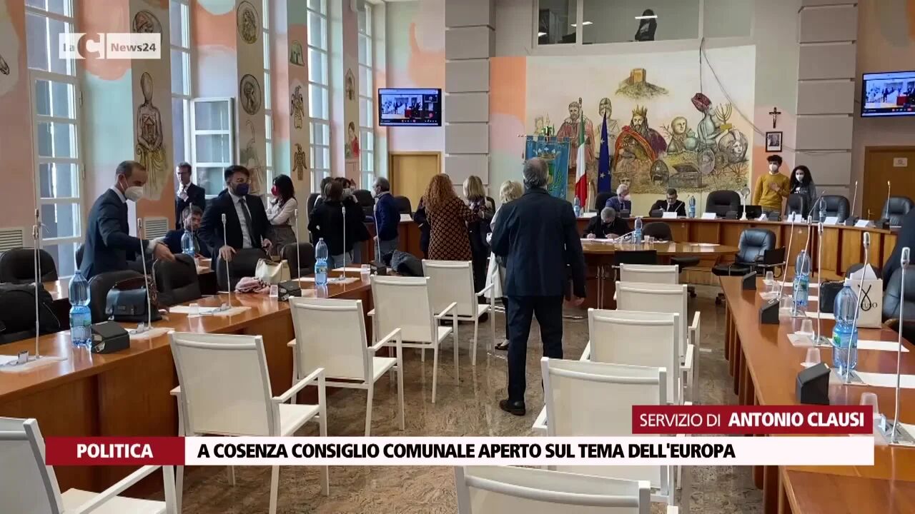 A Cosenza consiglio comunale aperto sul tema dell'Europa