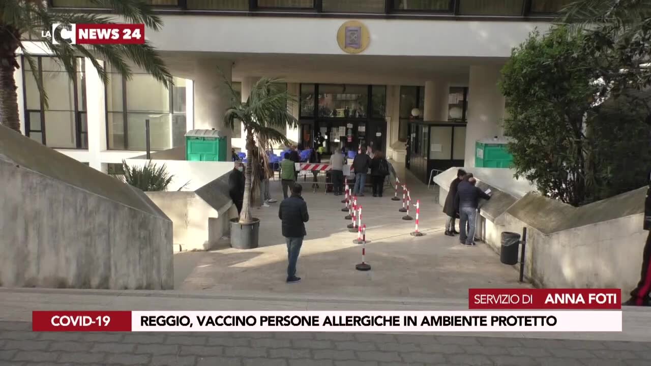 Reggio Calabria, vaccinare persone allergiche in luogo protetto: in arrivo protocollo Asp-Gom