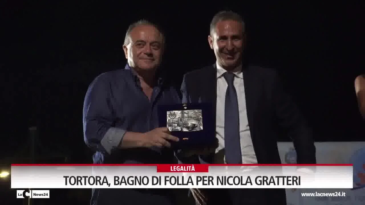 Tortora, bagno di folla per Nicola Gratteri