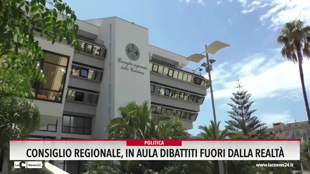 Consiglio regionale, in aula dibattiti fuori dalla realtà