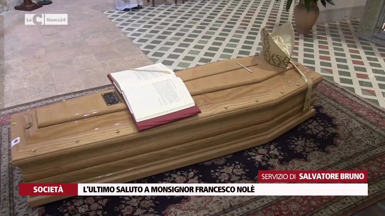 L’ultimo saluto a monsignor Francesco Nolè
