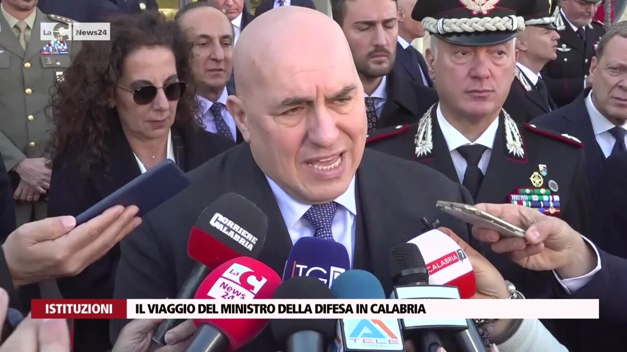 Il viaggio del ministro della difesa in Calabria