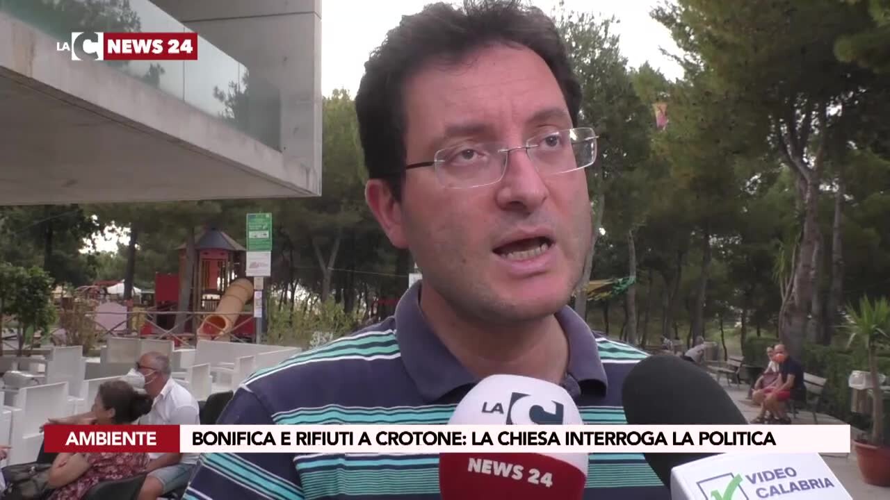 Bonifica e rifiuti a Crotone: la chiesa interroga la politica