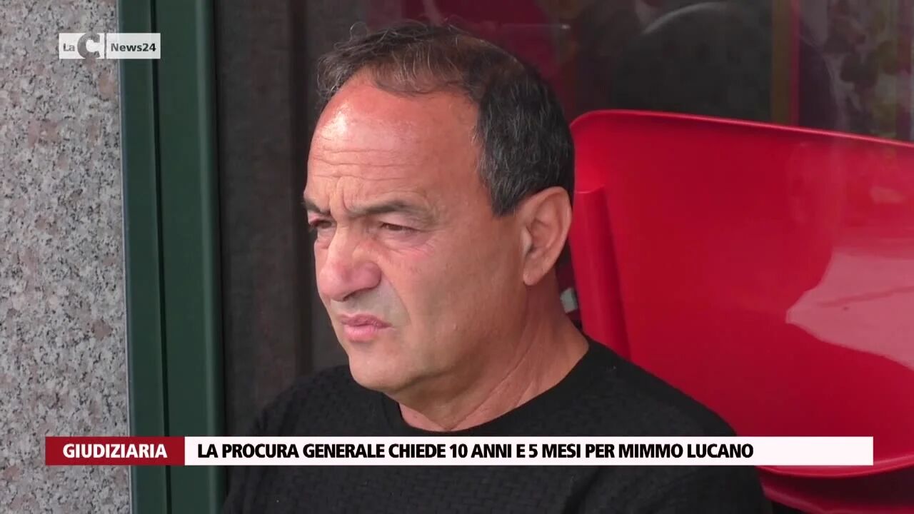 La procura generale chiede 10 anni e 5 mesi per Mimmo Lucano