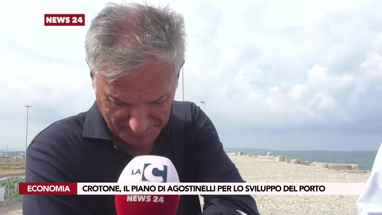 Crotone, il piano di Agostinelli per lo sviluppo del porto