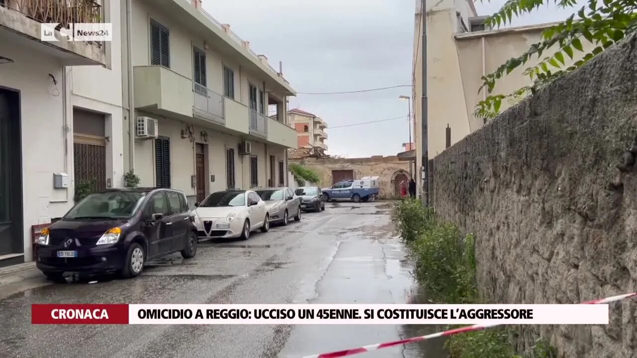 Omicidio a Reggio: ucciso un 45enne. Si costituisce l’aggressore