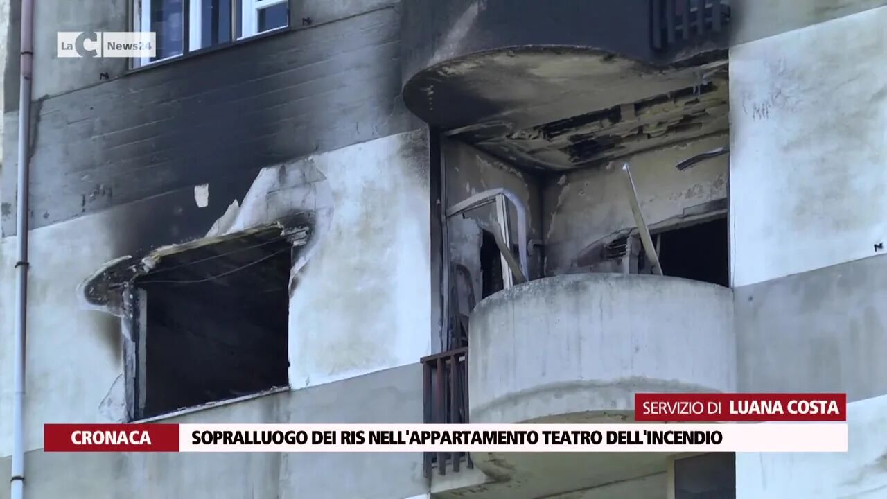 Sopralluogo dei Ris nell'appartamento teatro dell'incendio