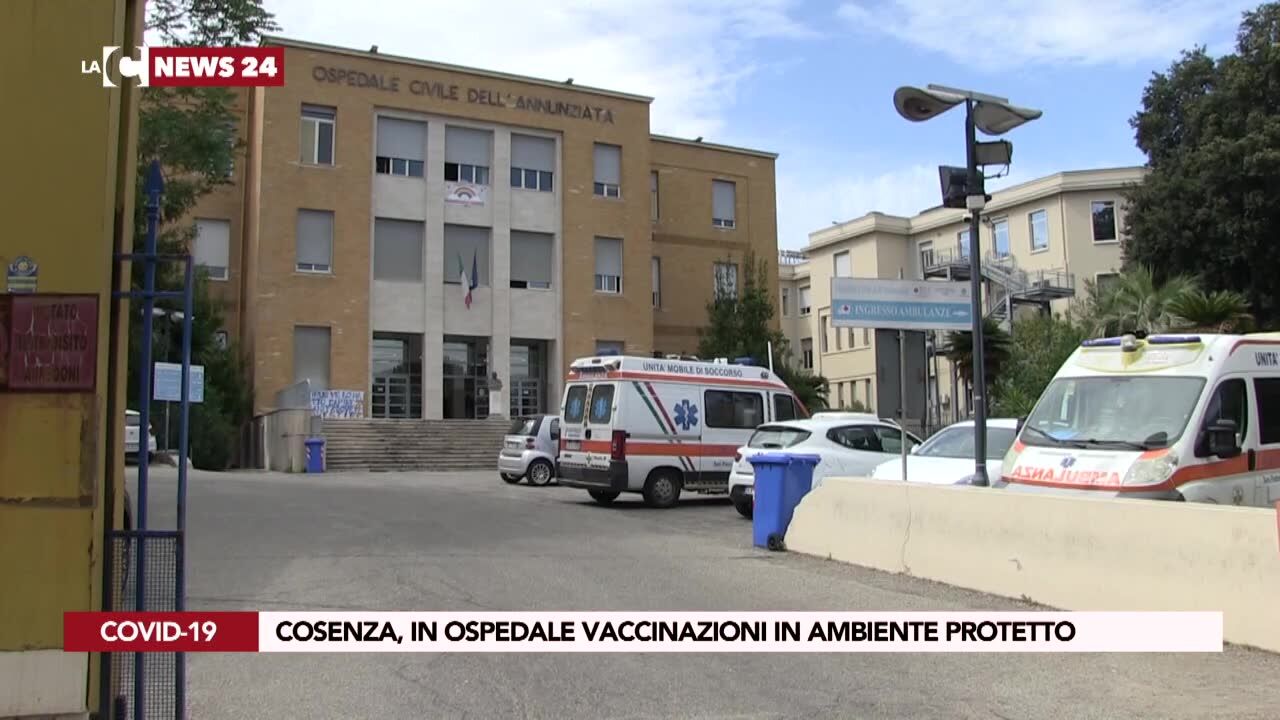 Cosenza, in ospedale vaccinazioni in ambiente protetto