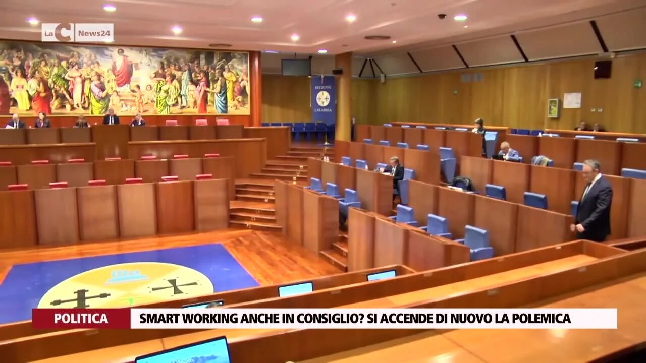 Smart working anche in Consiglio? Si accende di nuovo la polemica