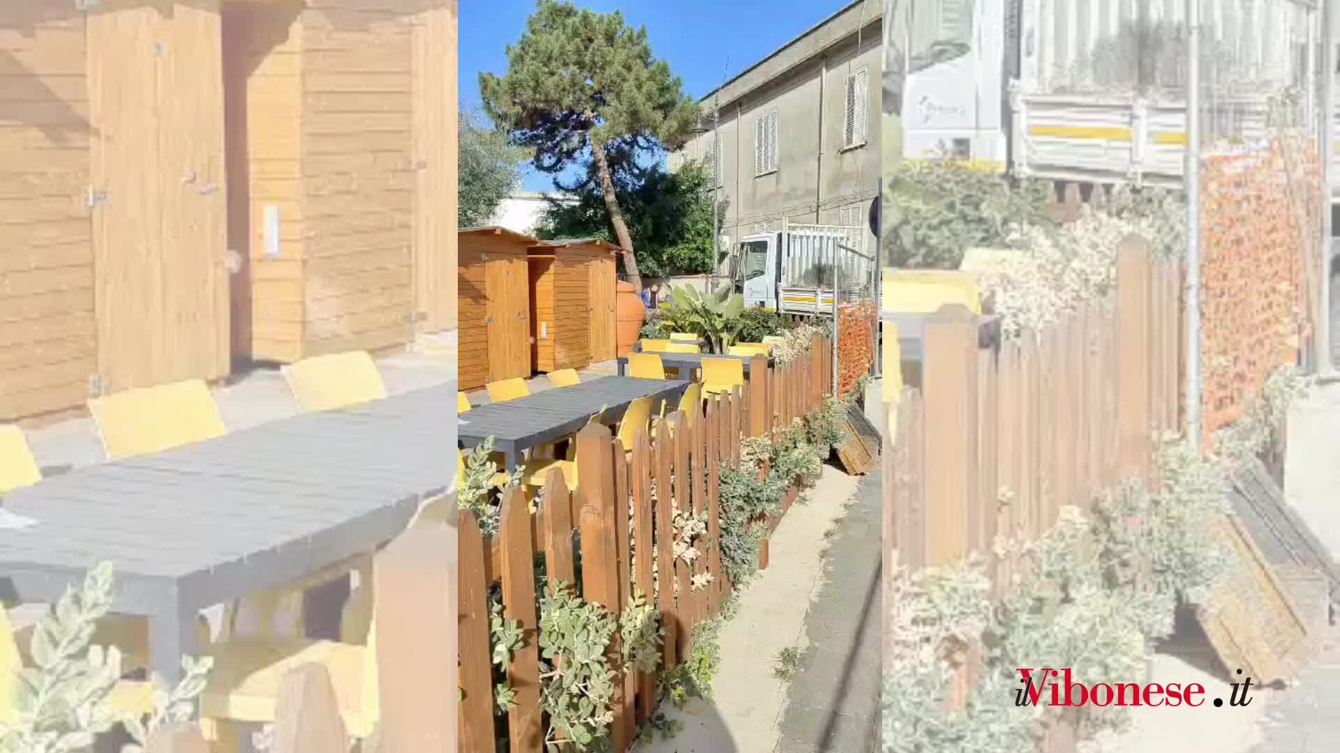 Arrenditi, sei circondato! La disperazione di un ristoratore di Vibo Marina: «La mia attività prigioniera dei cantieri, rischio di chiudere» -VIDEO