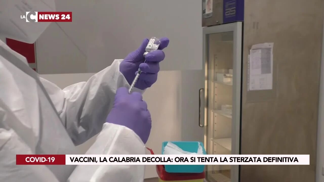 Vaccini, la Calabria decolla ora si tenta la sterzata definitiva