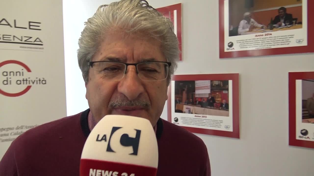 Cosenza, la mostra sull'amianto chiude i battenti: il bilancio del presidente sui dieci anni di attività dell'Ona (VIDEO E FOTOGALLERY)