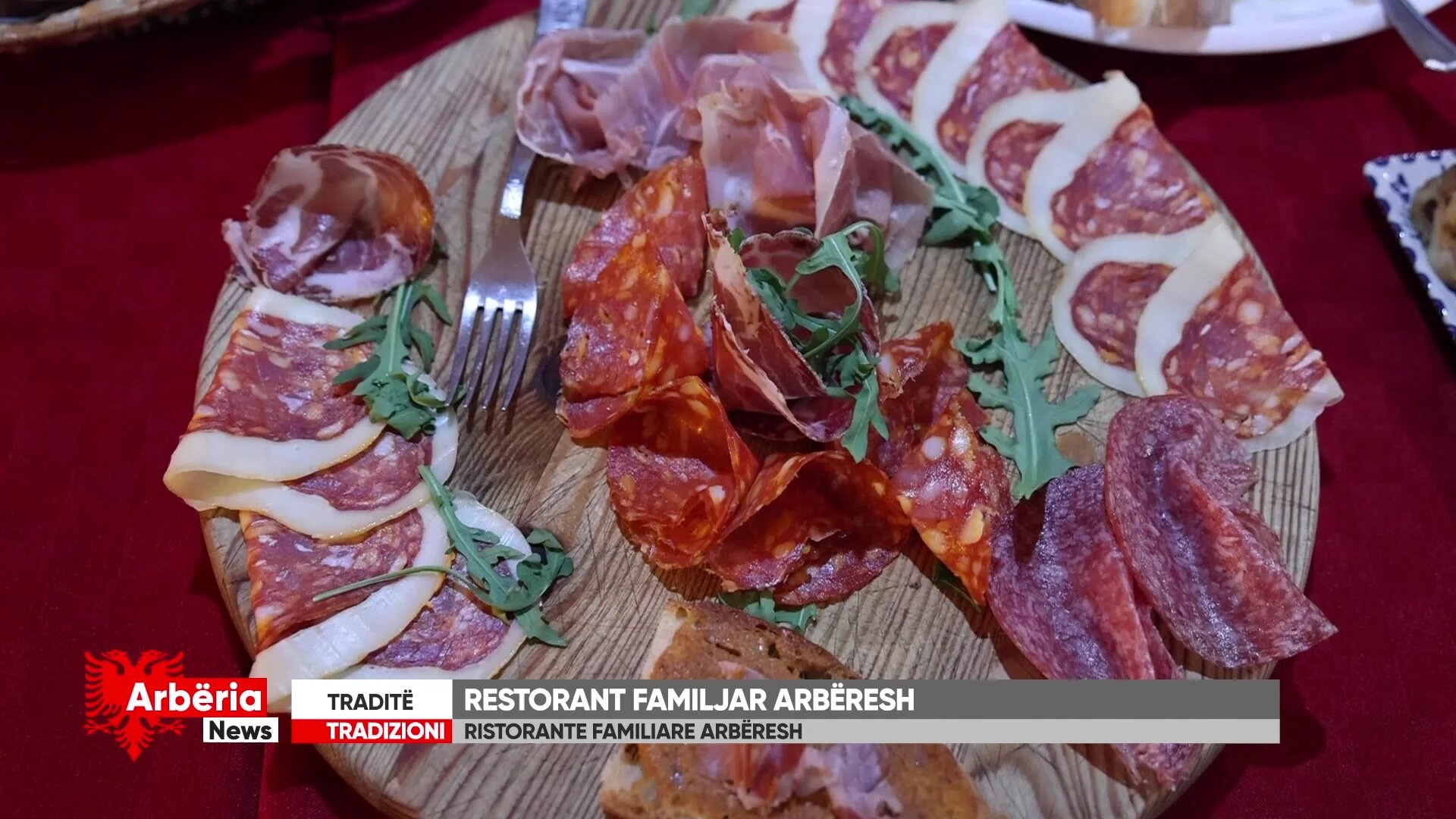 Elisa e Salvatore, la giovane coppia che ha deciso di investire in Calabria e di far rivivere i sapori arbëreshë