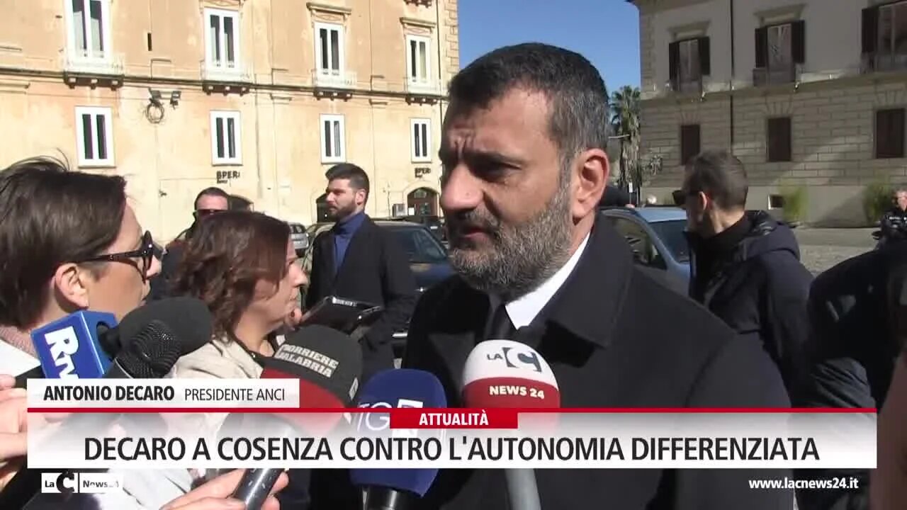 Decaro a Cosenza contro l’autonomia differenziata