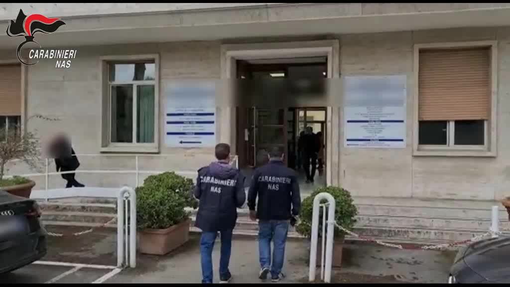 I Nas denunciano 26 medici e scoprono 126 agende di prenotazione bloccate | VIDEO
