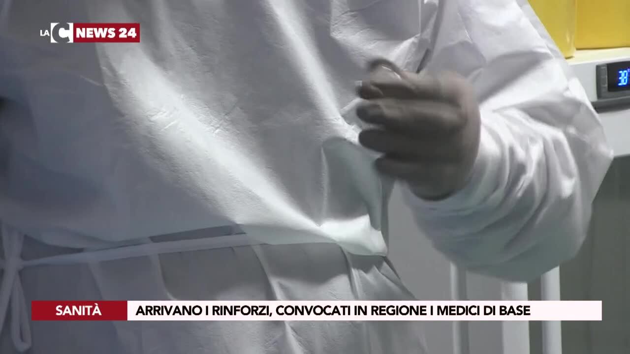 Vaccino, arrivano i rinforzi: convocati in regione i medici di base