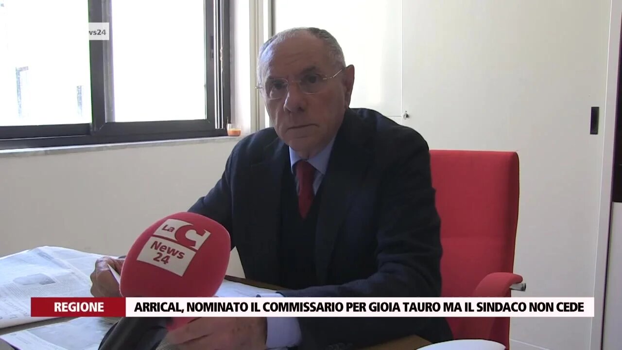 Comuni commissariati per Arrical, a Gioia Tauro nominato Comito. Il sindaco Alessio resiste: «L’Autorità non esiste ma vuole i bonifici»