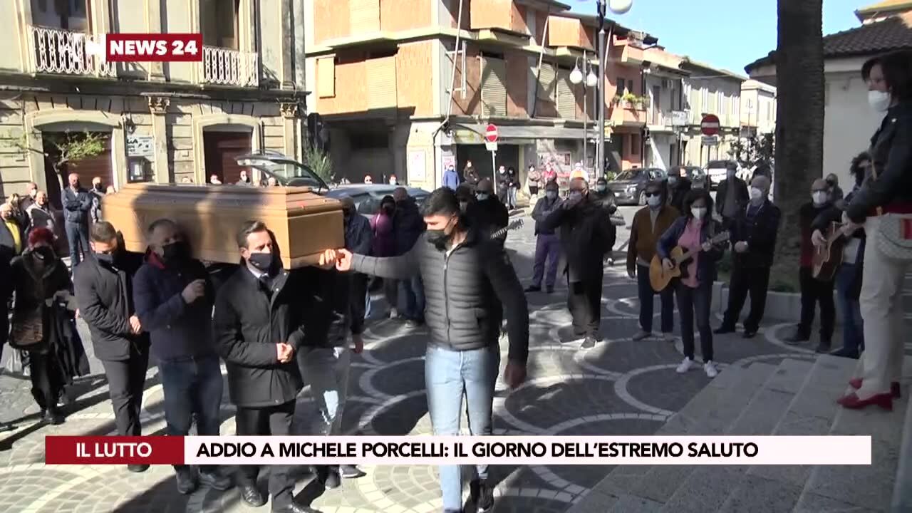 L’ultimo saluto a Michele Porcelli: i funerali nella sua Limbadi