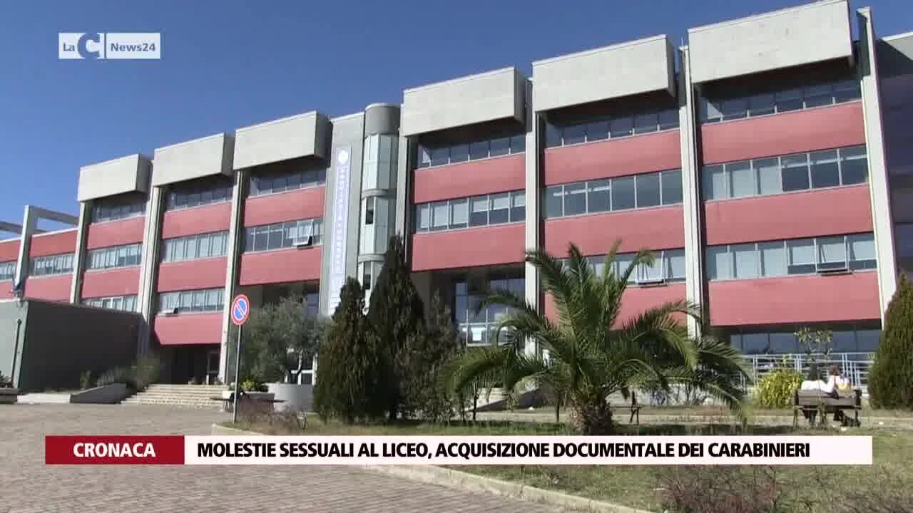 Molestie sessuali al liceo, acquisizione documentale dei carabinieri
