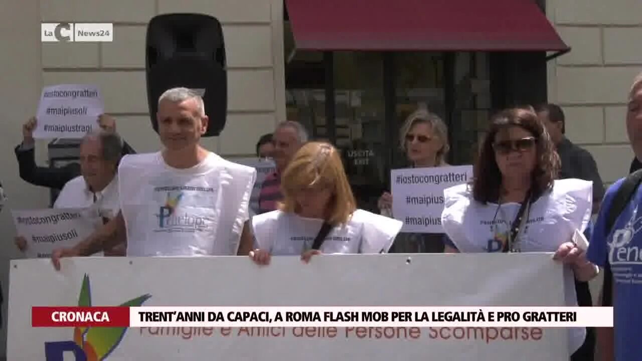 Trent’anni da Capaci, a Roma flash mob per la legalità e pro Gratteri