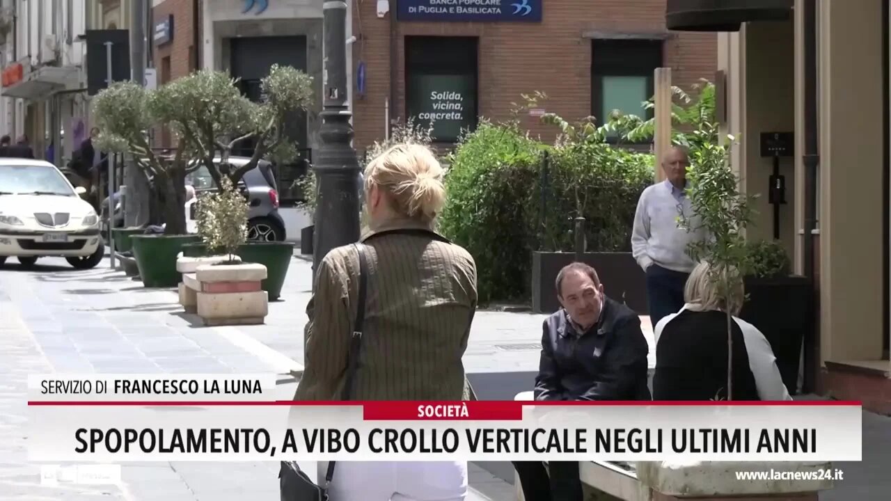 Spopolamento, a Vibo in 20 anni solo 2.700 abitanti in meno grazie agli immigrati ma il calo è quasi tutto nell'ultimo decennio