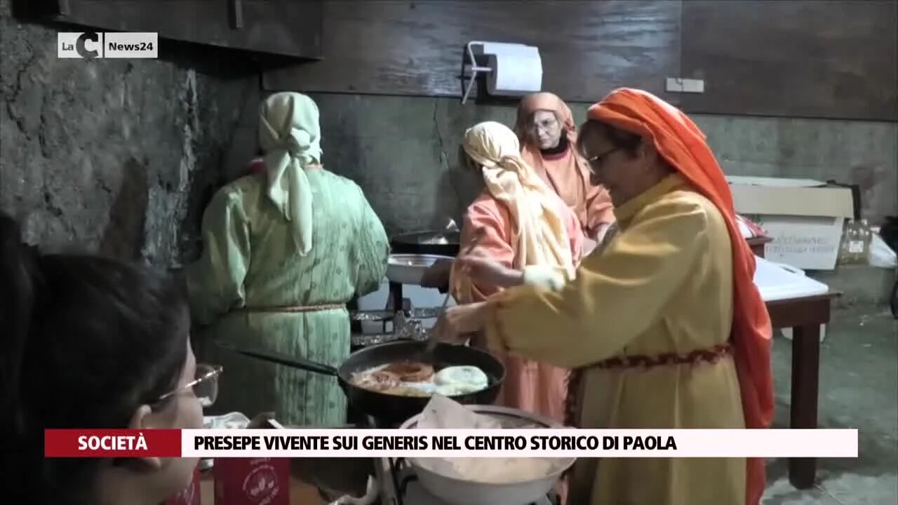 Presepe vivente sui generis nel centro storico di Paola