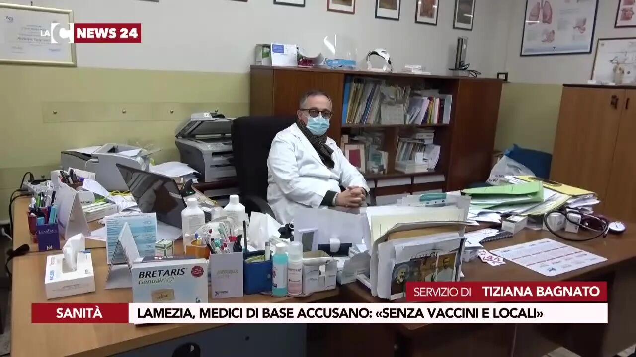 Lamezia, medici di base accusano: «Senza vaccini e locali»