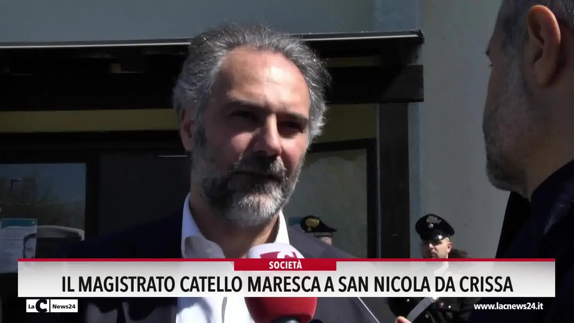 Il pm Maresca parla agli studenti delle Serre vibonesi: «Non siate indifferenti, anche stare nel mezzo significa scegliere la via del male» - Video