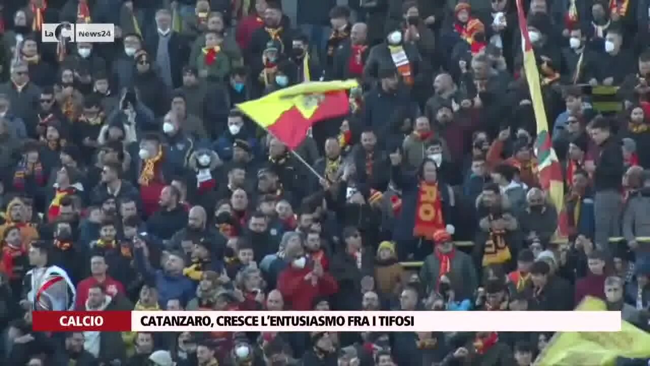 Catanzaro, cresce l’entusiasmo fra i tifosi